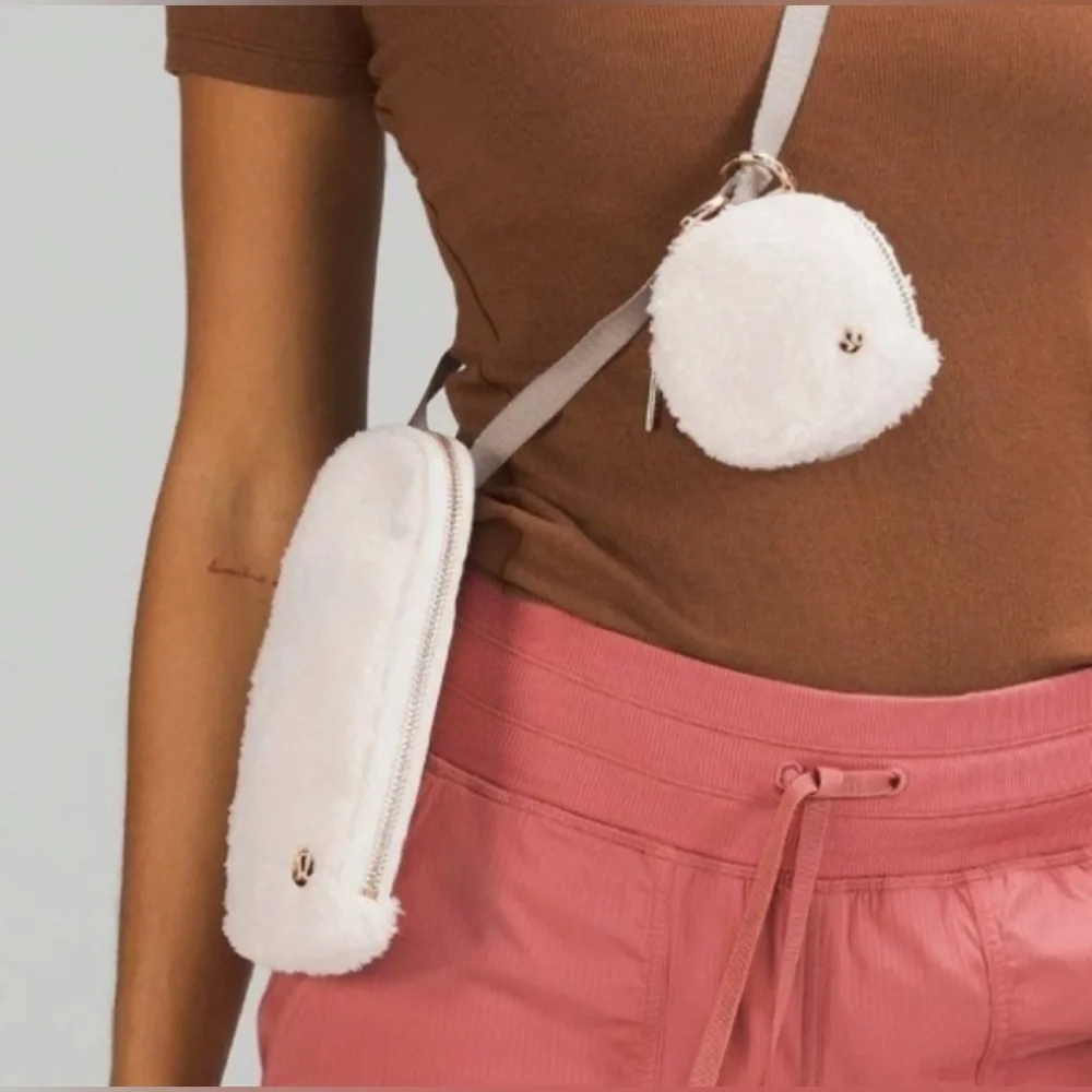 Lululemon Modular Phone Crossbody Bag Fleece Sherpa